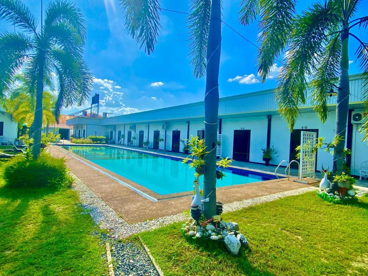 Ogh Resort Hotel Angeles Esterno foto